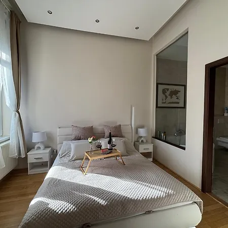 Synagogue Gozsdu Corner Apartman