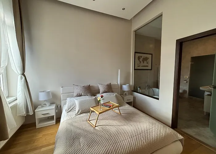 Synagogue Gozsdu Corner Apartament *